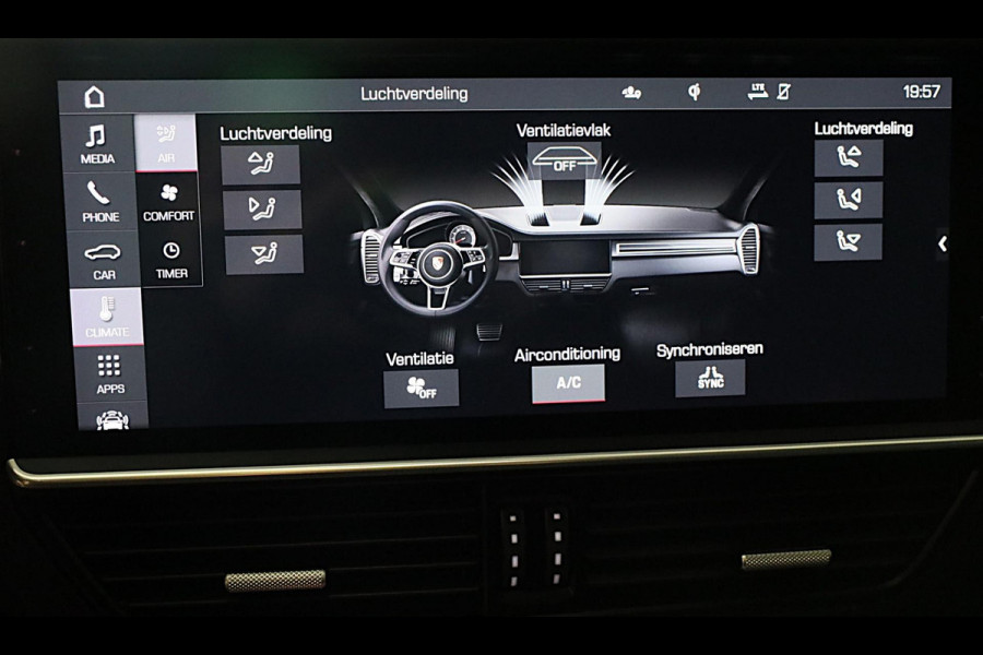 Porsche Cayenne Coupé 3.0 E-Hybrid / Acc / Sport Chrono / Leder / Pano / Memory / Bose / 360 Camera / Trekhaak / 21 Inch