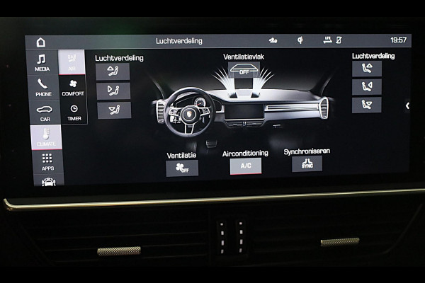 Porsche Cayenne Coupé 3.0 E-Hybrid / Acc / Sport Chrono / Leder / Pano / Memory / Bose / 360 Camera / Trekhaak / 21 Inch