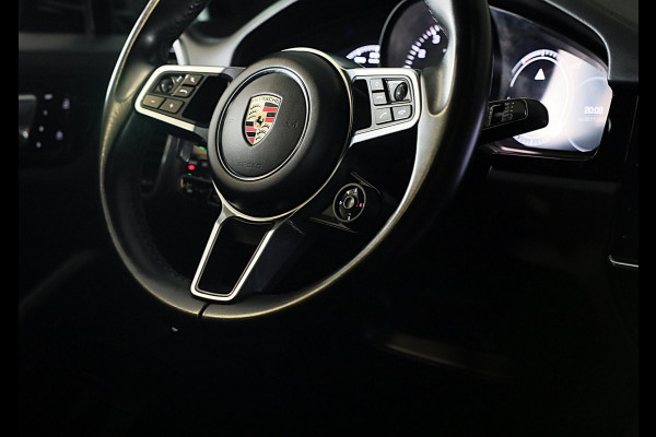 Porsche Cayenne Coupé 3.0 E-Hybrid / Acc / Sport Chrono / Leder / Pano / Memory / Bose / 360 Camera / Trekhaak / 21 Inch