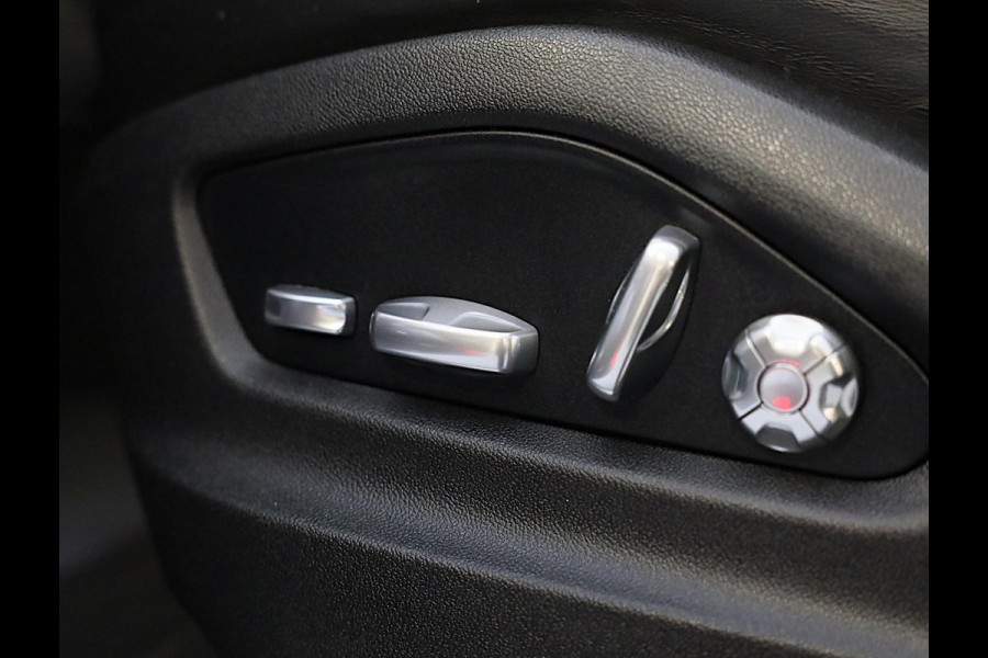 Porsche Cayenne Coupé 3.0 E-Hybrid / Acc / Sport Chrono / Leder / Pano / Memory / Bose / 360 Camera / Trekhaak / 21 Inch
