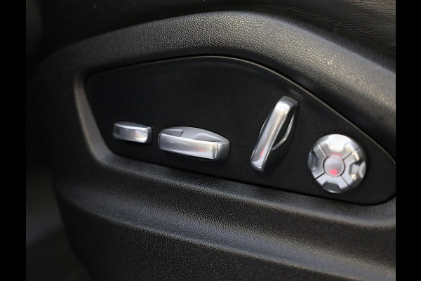 Porsche Cayenne Coupé 3.0 E-Hybrid / Acc / Sport Chrono / Leder / Pano / Memory / Bose / 360 Camera / Trekhaak / 21 Inch