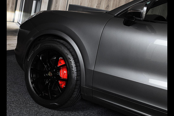 Porsche Cayenne Coupé 3.0 E-Hybrid / Acc / Sport Chrono / Leder / Pano / Memory / Bose / 360 Camera / Trekhaak / 21 Inch