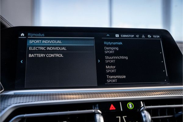 BMW X5 xDrive45e Executive - M Sport | Panorama | Swarovski | Elek. Trekhaak | Memory