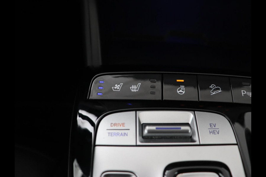 Hyundai Tucson 1.6 T-GDI PHEV Premium Sky 4WD | Panoramadak | Stoelventilatie | Leder | 360 Camera | Adaptive cruise | Carplay | Achterbankverwarming | Navigatie | Keyless | Full LED | Memory | Plug In