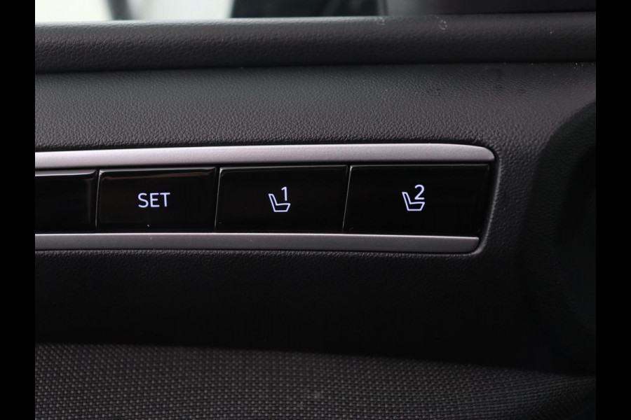 Hyundai Tucson 1.6 T-GDI PHEV Premium Sky 4WD | Panoramadak | Stoelventilatie | Leder | 360 Camera | Adaptive cruise | Carplay | Achterbankverwarming | Navigatie | Keyless | Full LED | Memory | Plug In