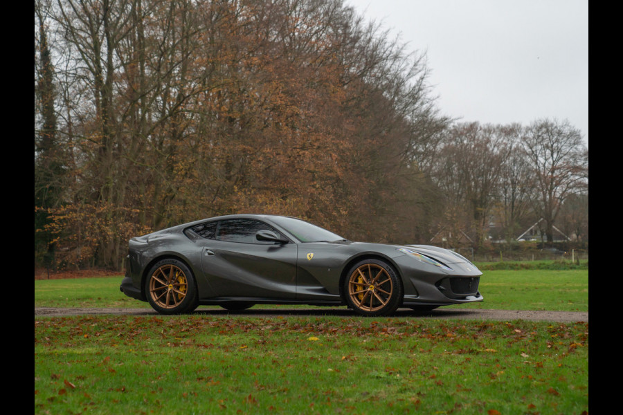 Ferrari 812 Superfast | Daytona Racing Seats | Lift | Pass. display | JBL | Adaptieve koplampen | Camera's