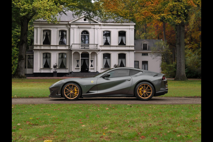 Ferrari 812 Superfast | Daytona Racing Seats | Lift | Pass. display | JBL | Adaptieve koplampen | Camera's