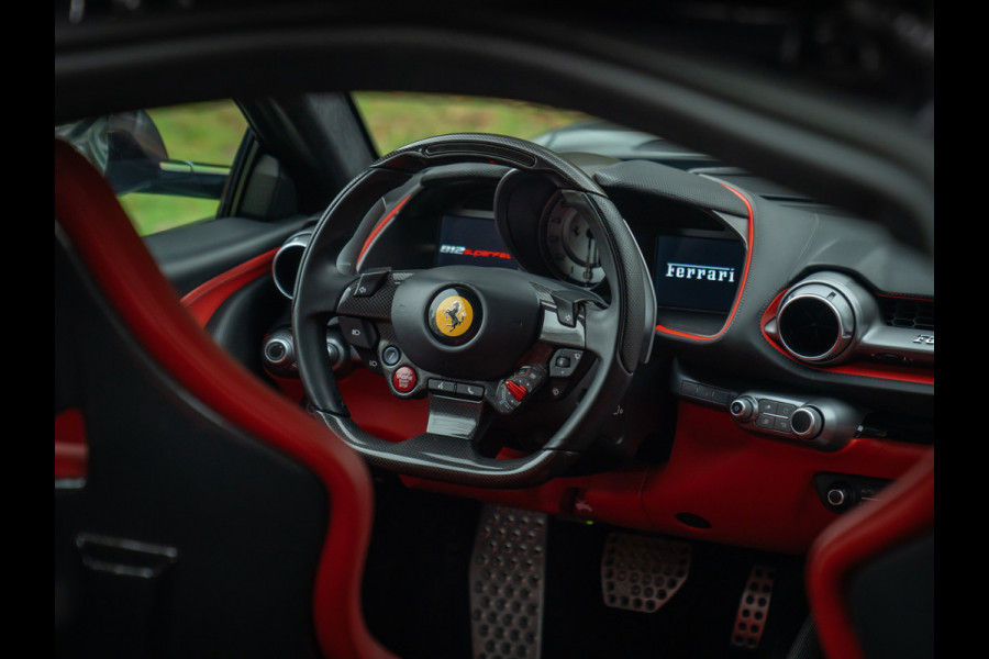 Ferrari 812 Superfast | Daytona Racing Seats | Lift | Pass. display | JBL | Adaptieve koplampen | Camera's