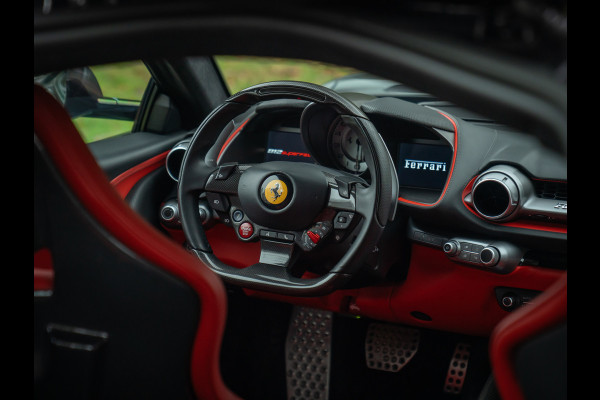 Ferrari 812 Superfast | Daytona Racing Seats | Lift | Pass. display | JBL | Adaptieve koplampen | Camera's