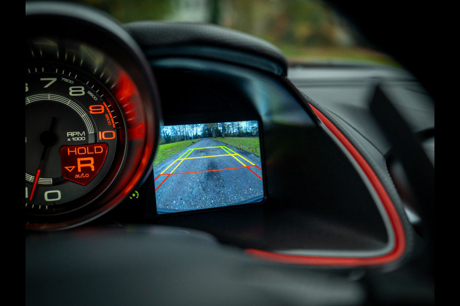 Ferrari 812 Superfast | Daytona Racing Seats | Lift | Pass. display | JBL | Adaptieve koplampen | Camera's