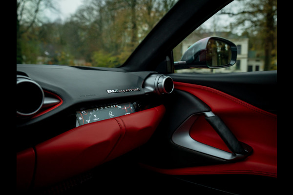 Ferrari 812 Superfast | Daytona Racing Seats | Lift | Pass. display | JBL | Adaptieve koplampen | Camera's