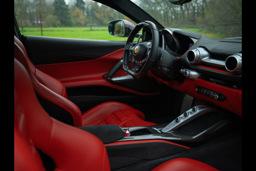 Ferrari 812 Superfast | Daytona Racing Seats | Lift | Pass. display | JBL | Adaptieve koplampen | Camera's