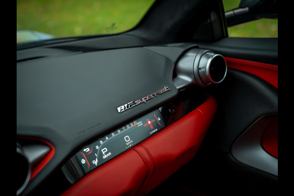 Ferrari 812 Superfast | Daytona Racing Seats | Lift | Pass. display | JBL | Adaptieve koplampen | Camera's