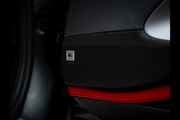 Ferrari 812 Superfast | Daytona Racing Seats | Lift | Pass. display | JBL | Adaptieve koplampen | Camera's