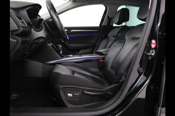 Renault Mégane 1.2 TCe Bose | Panoramadak | Leder | Stoelverwarming | Head-Up | Trekhaak | Sfeerverlichting | Massage | Full LED | Navigatie | Climate control | Parkeerhulp | Cruise control