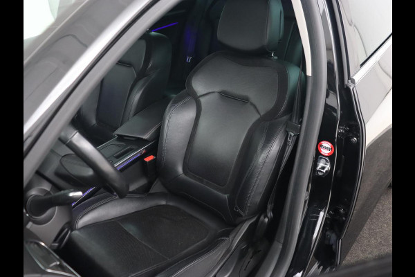 Renault Mégane 1.2 TCe Bose | Panoramadak | Leder | Stoelverwarming | Head-Up | Trekhaak | Sfeerverlichting | Massage | Full LED | Navigatie | Climate control | Parkeerhulp | Cruise control