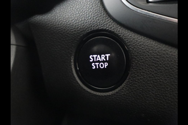 Renault Mégane 1.2 TCe Bose | Panoramadak | Leder | Stoelverwarming | Head-Up | Trekhaak | Sfeerverlichting | Massage | Full LED | Navigatie | Climate control | Parkeerhulp | Cruise control