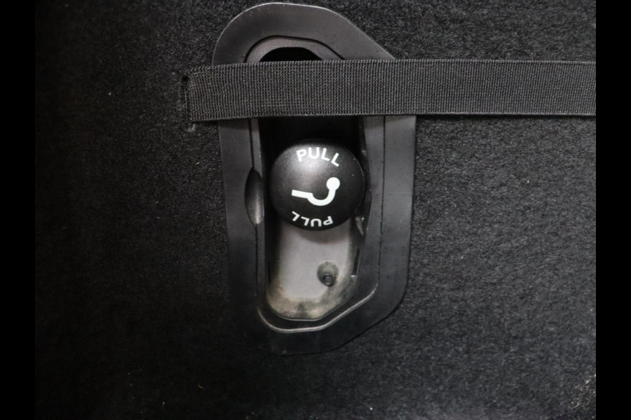 Renault Mégane 1.2 TCe Bose | Panoramadak | Leder | Stoelverwarming | Head-Up | Trekhaak | Sfeerverlichting | Massage | Full LED | Navigatie | Climate control | Parkeerhulp | Cruise control