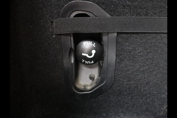 Renault Mégane 1.2 TCe Bose | Panoramadak | Leder | Stoelverwarming | Head-Up | Trekhaak | Sfeerverlichting | Massage | Full LED | Navigatie | Climate control | Parkeerhulp | Cruise control