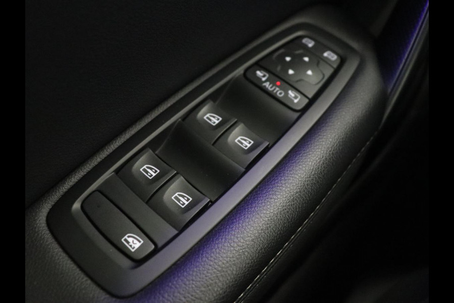 Renault Mégane 1.2 TCe Bose | Panoramadak | Leder | Stoelverwarming | Head-Up | Trekhaak | Sfeerverlichting | Massage | Full LED | Navigatie | Climate control | Parkeerhulp | Cruise control