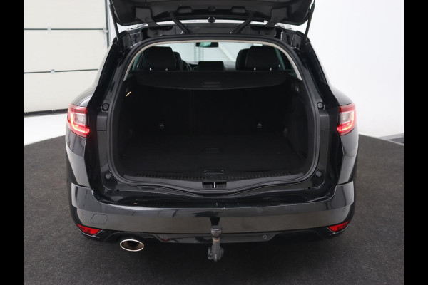 Renault Mégane 1.2 TCe Bose | Panoramadak | Leder | Stoelverwarming | Head-Up | Trekhaak | Sfeerverlichting | Massage | Full LED | Navigatie | Climate control | Parkeerhulp | Cruise control