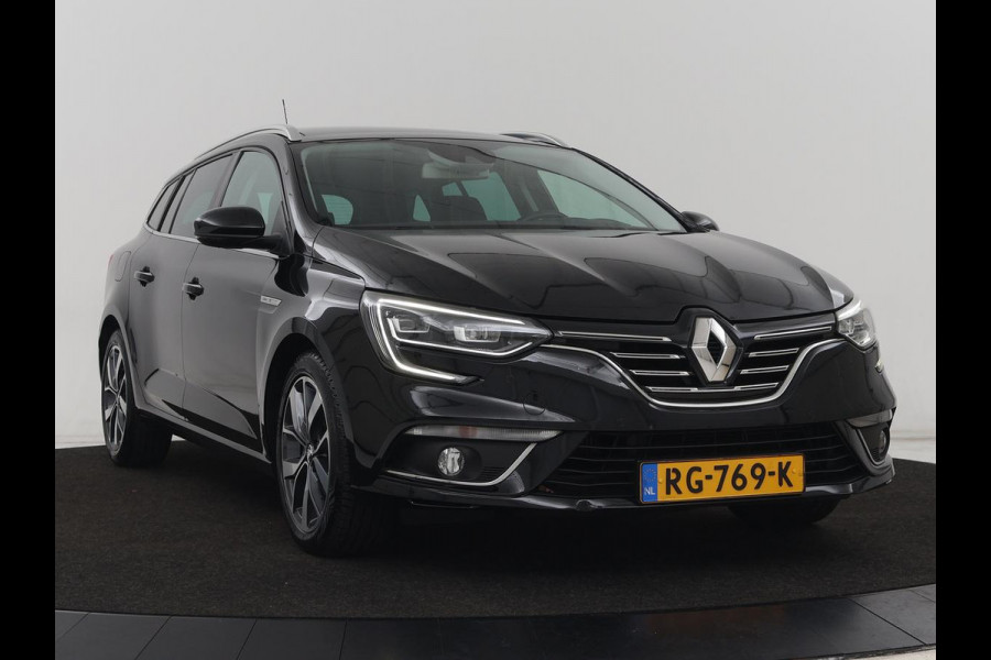 Renault Mégane 1.2 TCe Bose | Panoramadak | Leder | Stoelverwarming | Head-Up | Trekhaak | Sfeerverlichting | Massage | Full LED | Navigatie | Climate control | Parkeerhulp | Cruise control