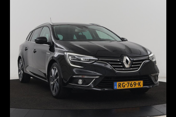 Renault Mégane 1.2 TCe Bose | Panoramadak | Leder | Stoelverwarming | Head-Up | Trekhaak | Sfeerverlichting | Massage | Full LED | Navigatie | Climate control | Parkeerhulp | Cruise control