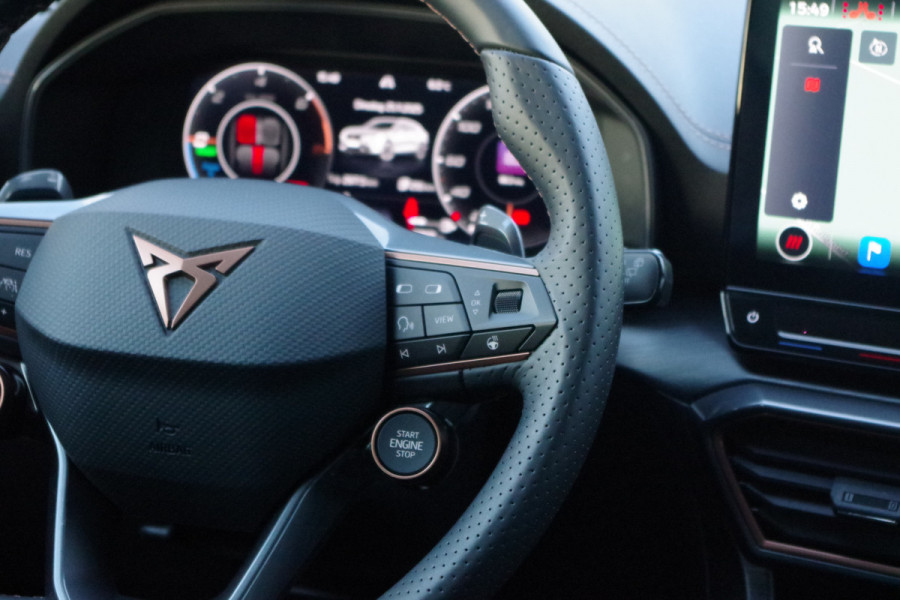 CUPRA Formentor 1.4 e-Hybrid 245 PK VZ Copper Edition PHEV, 360 Camera, Stuur-Startknop, Memory, Winterpakket