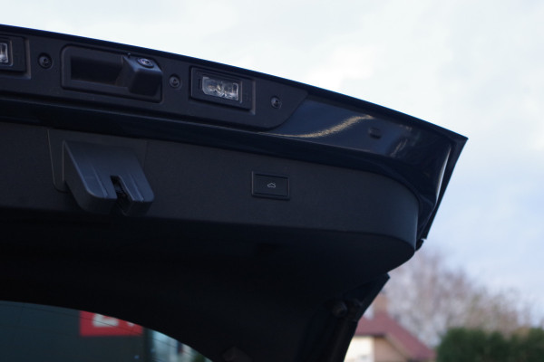 CUPRA Formentor 1.4 e-Hybrid 245 PK VZ Copper Edition PHEV, 360 Camera, Stuur-Startknop, Memory, Winterpakket