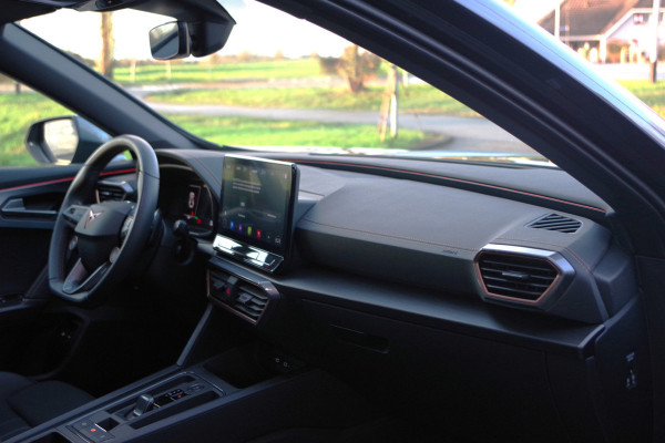 CUPRA Formentor 1.4 e-Hybrid 245 PK VZ Copper Edition PHEV, 360 Camera, Stuur-Startknop, Memory, Winterpakket