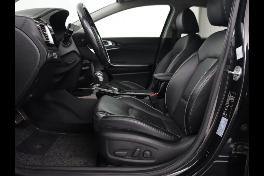 Kia Xceed 1.6 GDi PHEV ExecutiveLine | Stoelventilatie | Leder | Adaptive cruise | Camera | Memory | Achterbankverwarming | Full LED | Keyless | Stuurverwarming | Navigatie | Plug In