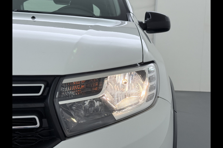 Dacia Sandero 0.9TCe 90PK Navi Ecc Pdc Apple Carplay Android Auto Cruise Control Tech Road Bluetooth Lmv 16" DAB+ 1e Eigenaar Origineel Nederlandse Auto