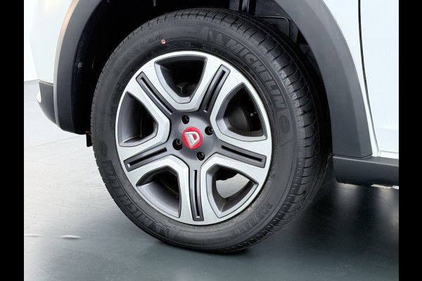 Dacia Sandero 0.9TCe 90PK Navi Ecc Pdc Apple Carplay Android Auto Cruise Control Tech Road Bluetooth Lmv 16" DAB+ 1e Eigenaar Origineel Nederlandse Auto