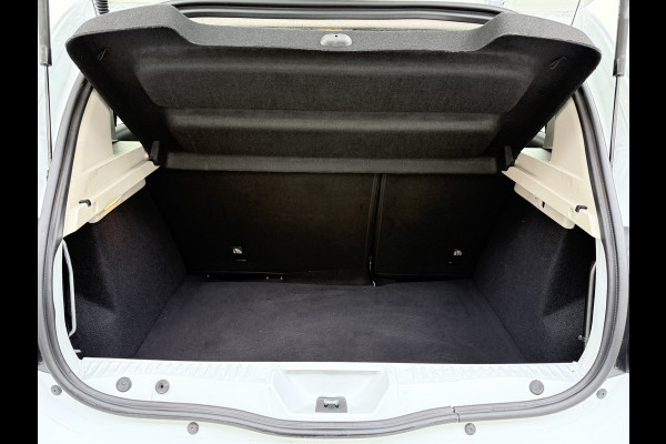 Dacia Sandero 0.9TCe 90PK Navi Ecc Pdc Apple Carplay Android Auto Cruise Control Tech Road Bluetooth Lmv 16" DAB+ 1e Eigenaar Origineel Nederlandse Auto