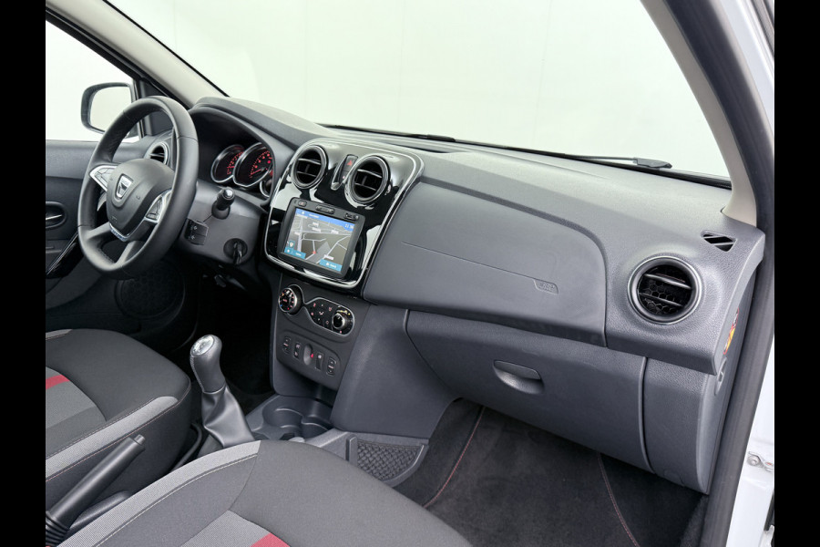 Dacia Sandero 0.9TCe 90PK Navi Ecc Pdc Apple Carplay Android Auto Cruise Control Tech Road Bluetooth Lmv 16" DAB+ 1e Eigenaar Origineel Nederlandse Auto