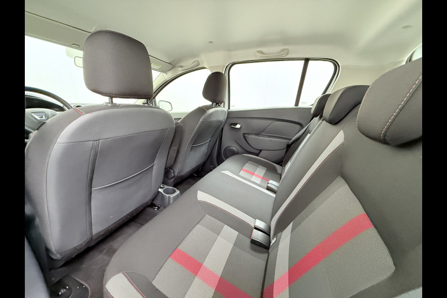 Dacia Sandero 0.9TCe 90PK Navi Ecc Pdc Apple Carplay Android Auto Cruise Control Tech Road Bluetooth Lmv 16" DAB+ 1e Eigenaar Origineel Nederlandse Auto