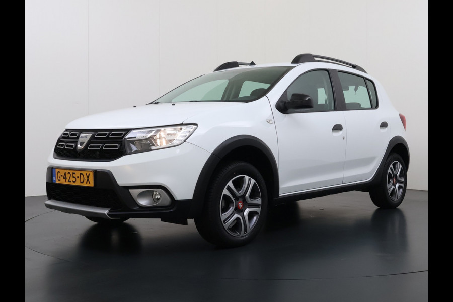 Dacia Sandero 0.9TCe 90PK Navi Ecc Pdc Apple Carplay Android Auto Cruise Control Tech Road Bluetooth Lmv 16" DAB+ 1e Eigenaar Origineel Nederlandse Auto