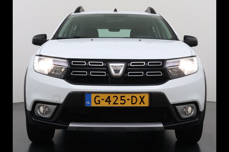 Dacia Sandero 0.9TCe 90PK Navi Ecc Pdc Apple Carplay Android Auto Cruise Control Tech Road Bluetooth Lmv 16" DAB+ 1e Eigenaar Origineel Nederlandse Auto
