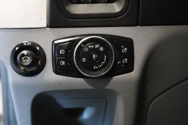 Ford Transit 350 2.0 TDCI L2/H2 TREKHAAK L2/H3 AIRCO CRUISE CONTROL PDC LEASE V/A €111,- p.m. INRUIL MOGELIJK