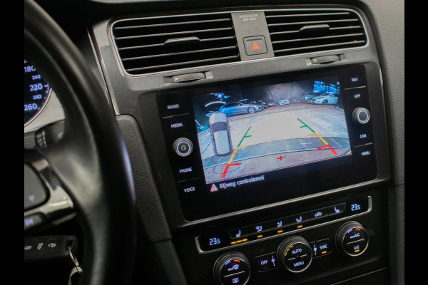 Volkswagen Golf 1.0 TSI Sport (APPLE CARPLAY,NAVI,CAMERA,SPORTSTOELEN,LED,CRUISE,CLIMATE,DAB,LM VELGEN,NETTE STAAT)