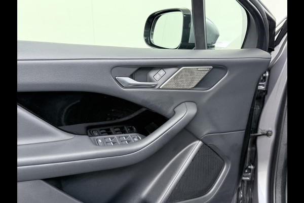 Jaguar I-PACE EV400-pk AWD 90kWh Leer 360°Camera Business Edition S Meridian®-Audio Stoel+Stuurverwarming Navi Ecc Apple Carplay Android Auto  Voorruitverwarming DAB+ Led Verkeersbord detectie Rijstrooksensor Wifi SOH 89% Origineel Nederlandse Auto Nieuwprijs  €72.475,-