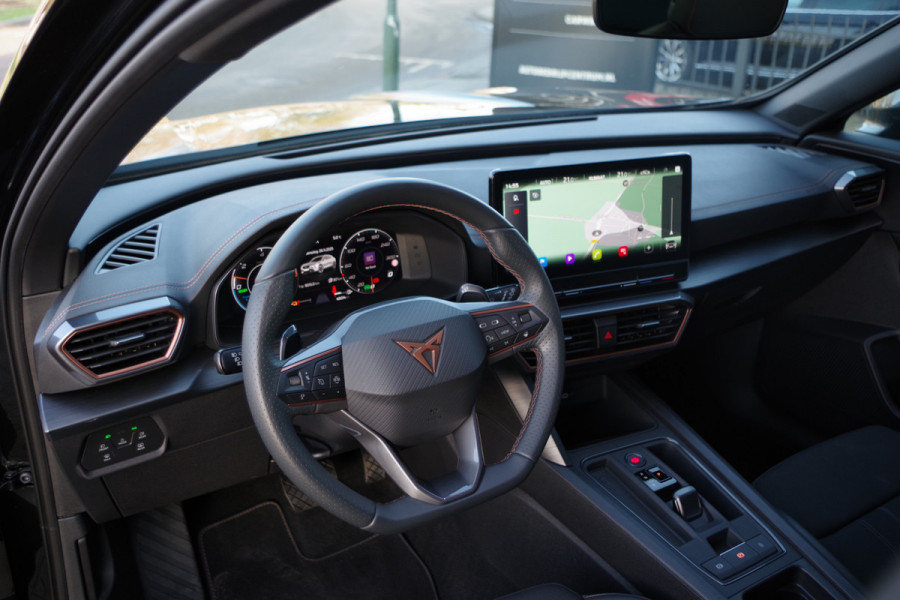 CUPRA Formentor 1.4 e-Hybrid 204 PK Adrenaline PHEV, Camera, Adap. Cruise Control, Carplay