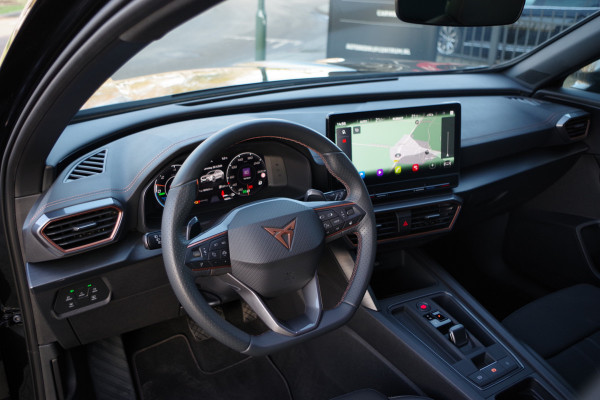 CUPRA Formentor 1.4 e-Hybrid 204 PK Adrenaline PHEV, Camera, Adap. Cruise Control, Carplay