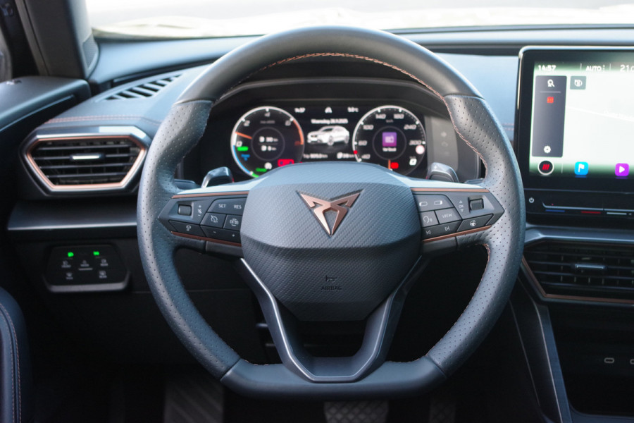 CUPRA Formentor 1.4 e-Hybrid 204 PK Adrenaline PHEV, Camera, Adap. Cruise Control, Carplay