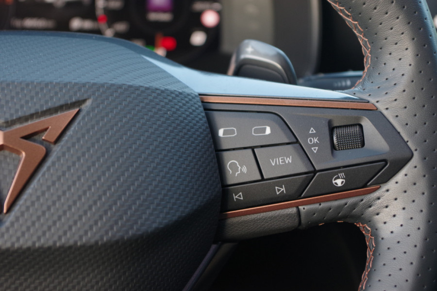 CUPRA Formentor 1.4 e-Hybrid 204 PK Adrenaline PHEV, Camera, Adap. Cruise Control, Carplay