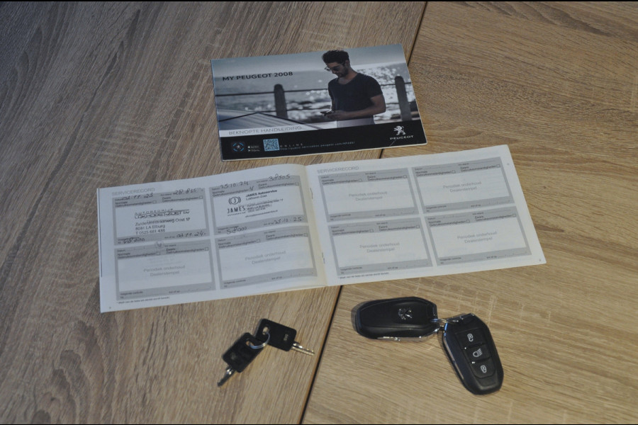 Peugeot 2008 1.2 PureTech 130 PK Allure | Navigatie | Trekhaak | 56.000 km!