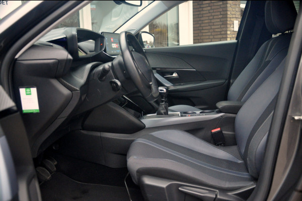 Peugeot 2008 1.2 PureTech 130 PK Allure | Navigatie | Trekhaak | 56.000 km!