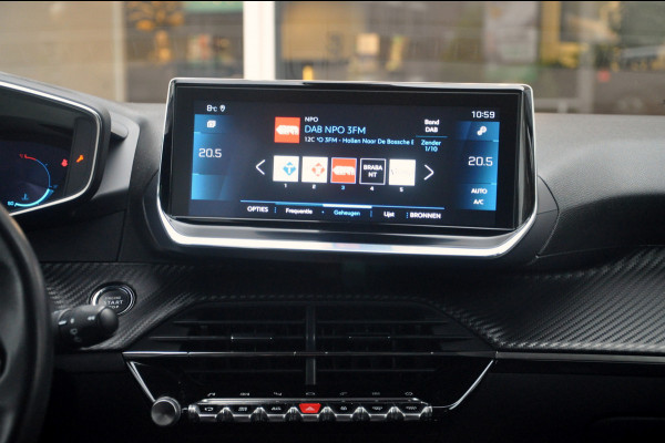 Peugeot 2008 1.2 PureTech 130 PK Allure | Navigatie | Trekhaak | 56.000 km!