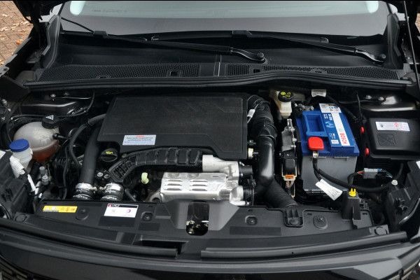 Peugeot 2008 1.2 PureTech 130 PK Allure | Navigatie | Trekhaak | 56.000 km!