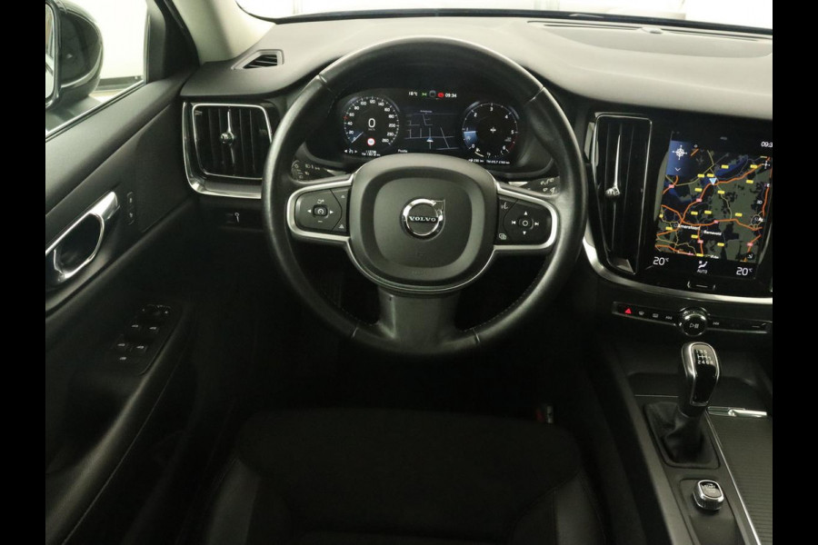 Volvo V60 2.0 D4 Momentum | Carplay | Half leder | Navigatie | Full LED | Digital Cockpit | Parkeerverwarming | Climate control | Parkeerhulp | Cruise control